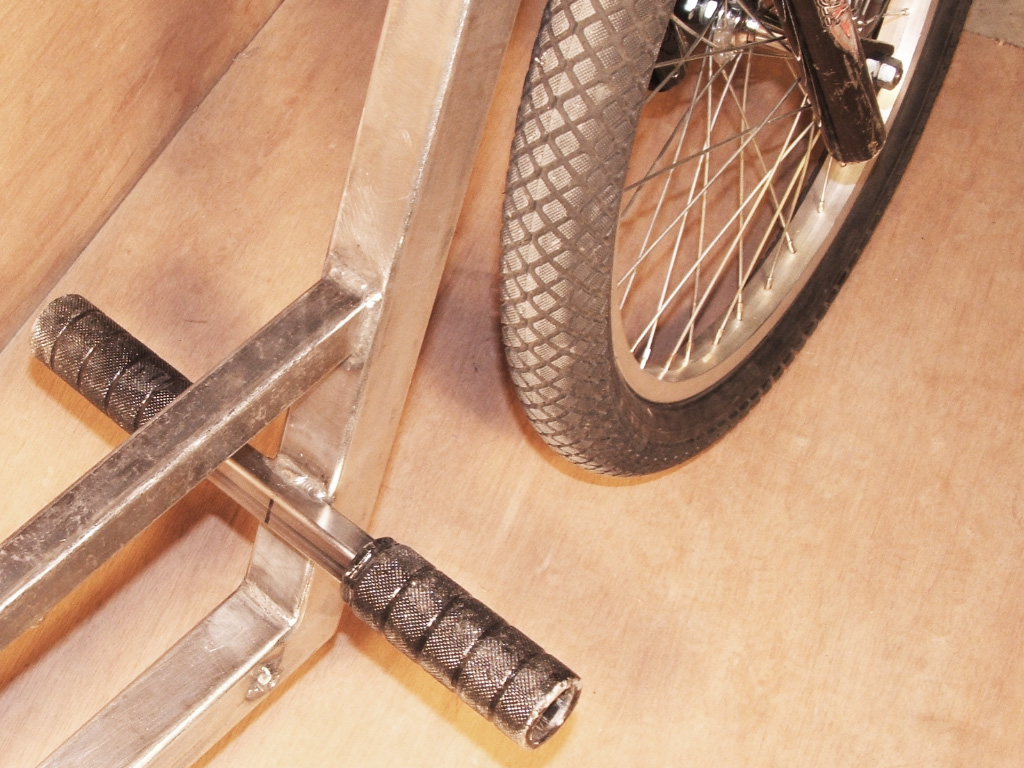 Speedster Electric Scooter - electric bike design